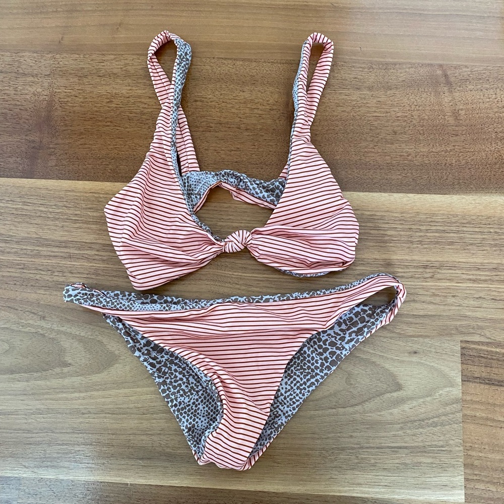 Acacia Spain top M and Alicante bottom L in Mellow print